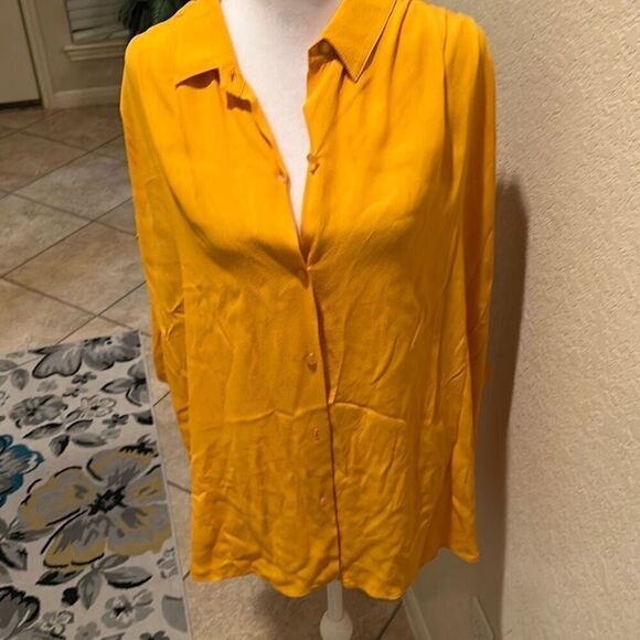Diane Von Furstenberg L Roll Tab Sleeve Button Up Blouse Mustard Yellow Office - Picture 11 of 11